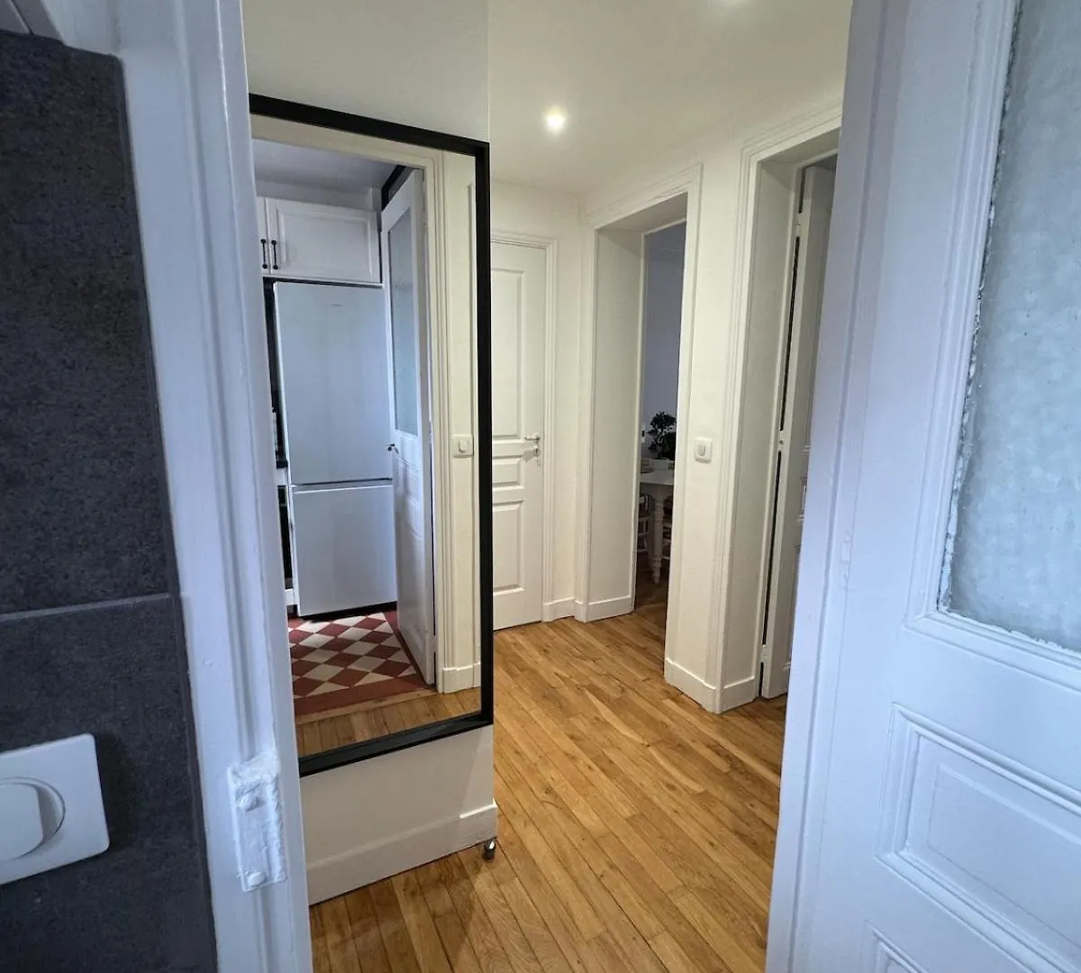 Magnifique 2 Pieces Renove A Neuf, Paris 15, Idealement Situe Apartment
