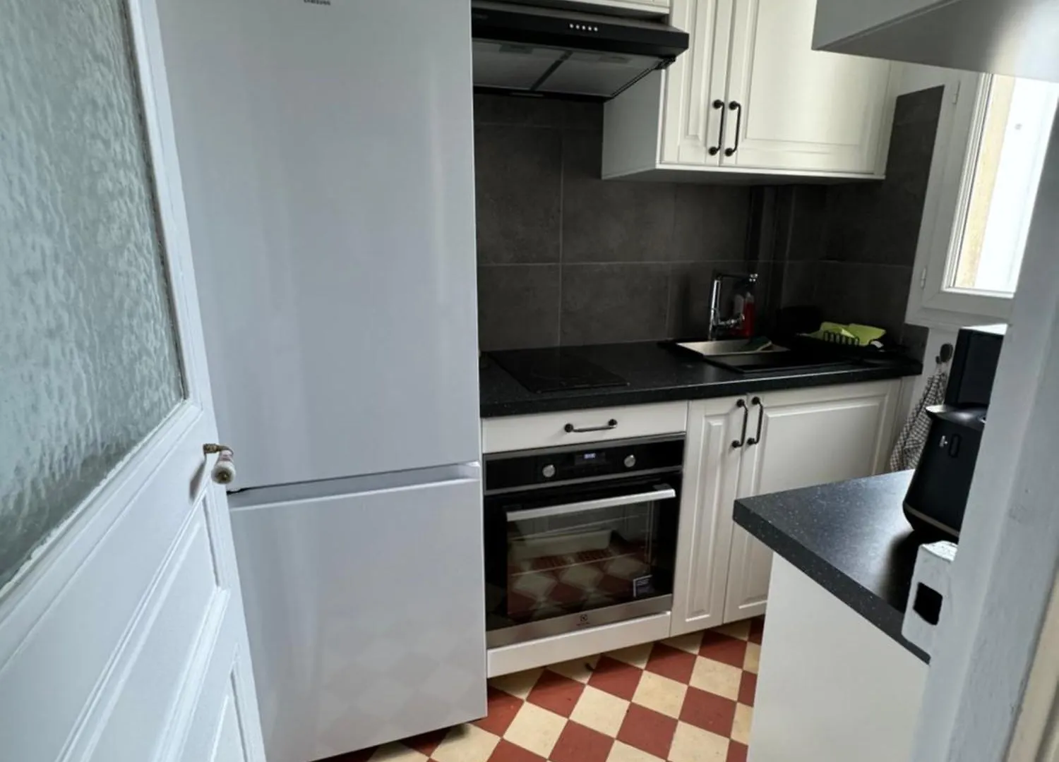 Magnifique 2 Pieces Renove A Neuf, Paris 15, Idealement Situe