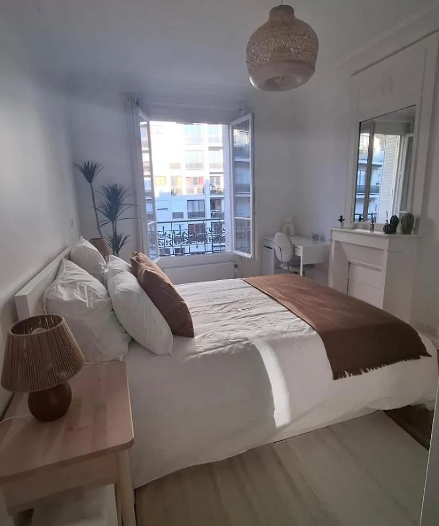 Magnifique 2 Pieces Renove A Neuf, Paris 15, Idealement Situe アパート
