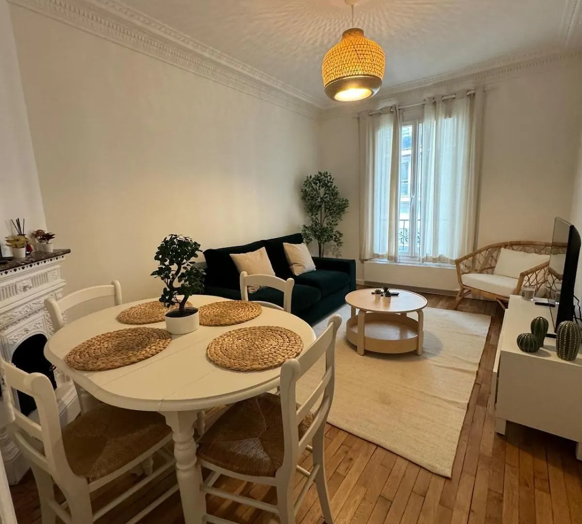 شقة Magnifique 2 Pieces Renove A Neuf, Paris 15, Idealement Situe