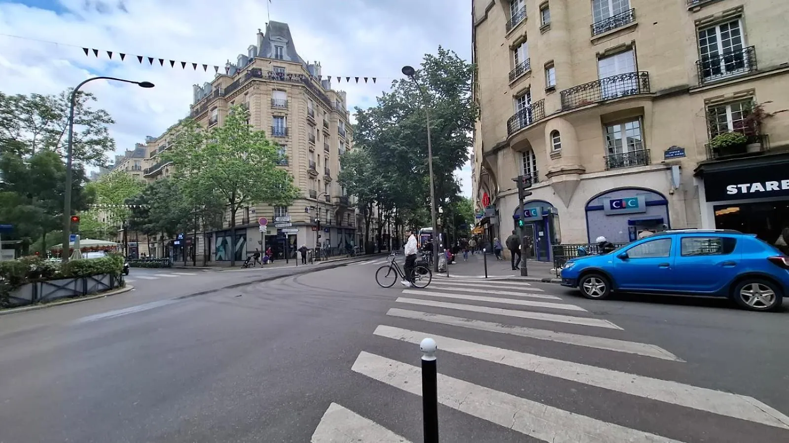 Magnifique 2 Pieces Renove A Neuf, Paris 15, Idealement Situe 0*,  فرنسا